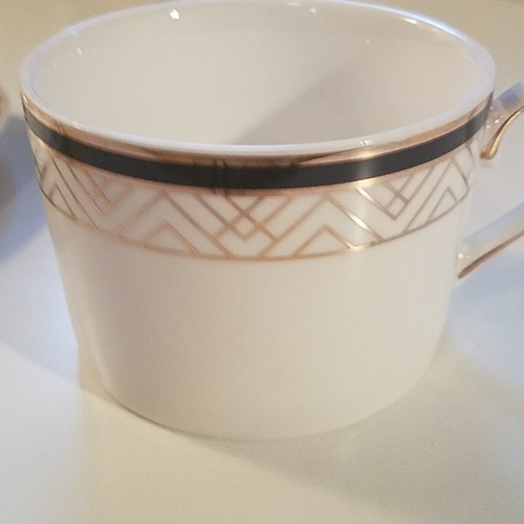 Grace's teaware.  Beautiful - Picture 4 of 5